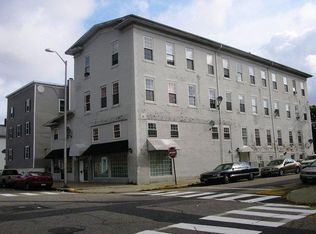 45 Minerva St #104, Derby, CT 06418