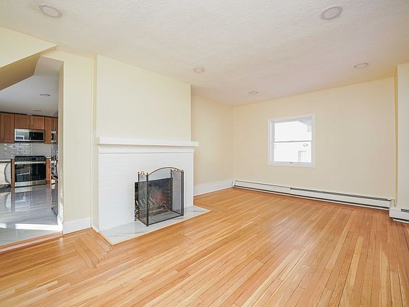 4th image of 69 Ross Ave Floor 1
