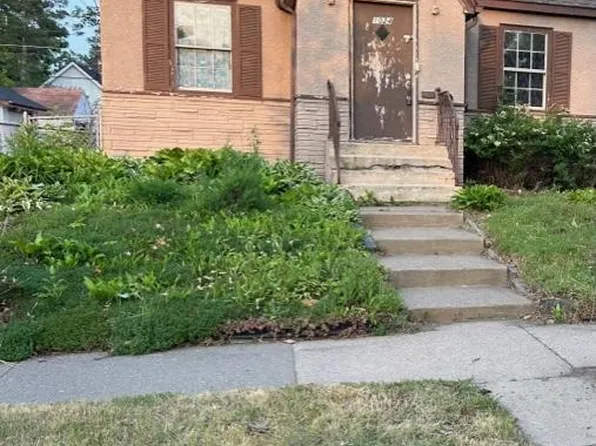 1024 Farrington St, Saint Paul, MN 55117