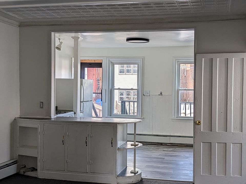 1st image of 491 2nd St Floor 2