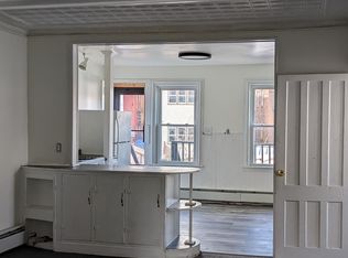 491 2nd St FLOOR 2, Troy, NY 12180
