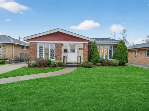 10845 Claridge Ave, Westchester, IL 60154