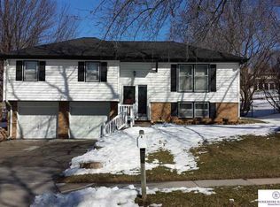 11530 Raleigh Dr, Omaha, NE 68164