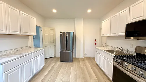 536 N Garfield Ave #536 Photo 1 536 N Garfield Ave #536 Photo 1