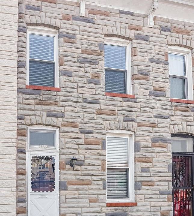 1st image of 516 S Highland Ave