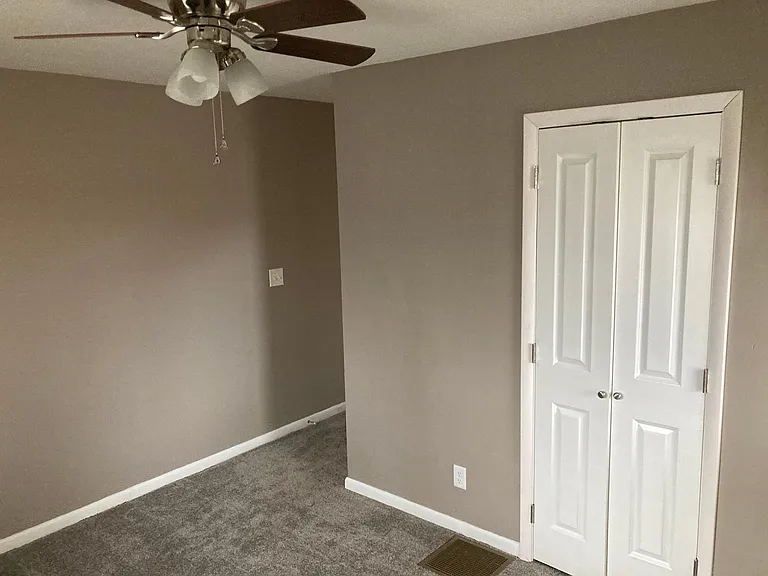 1718 S Smithville Rd — Photo 14