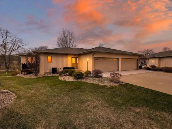 1242 Springbrook Drive, Baraboo, WI 53913