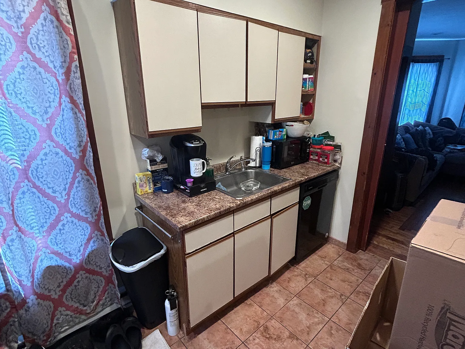 2 bed, 952 sqft, $1,800 — Photo 3