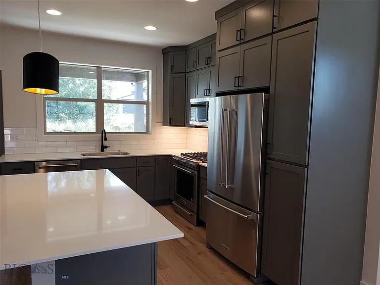 2046 Dennison Ln #A — Photo 3