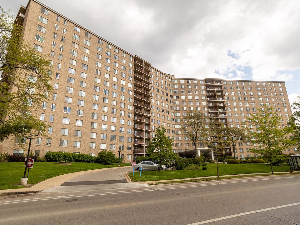 1st image of 6833 N Kedzie Ave APT 410