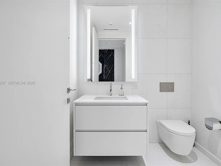 300 Biscayne Boulevard Way #1803 — Photo 36