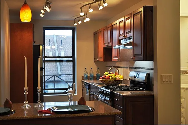 Rented by Corcoran | media 16