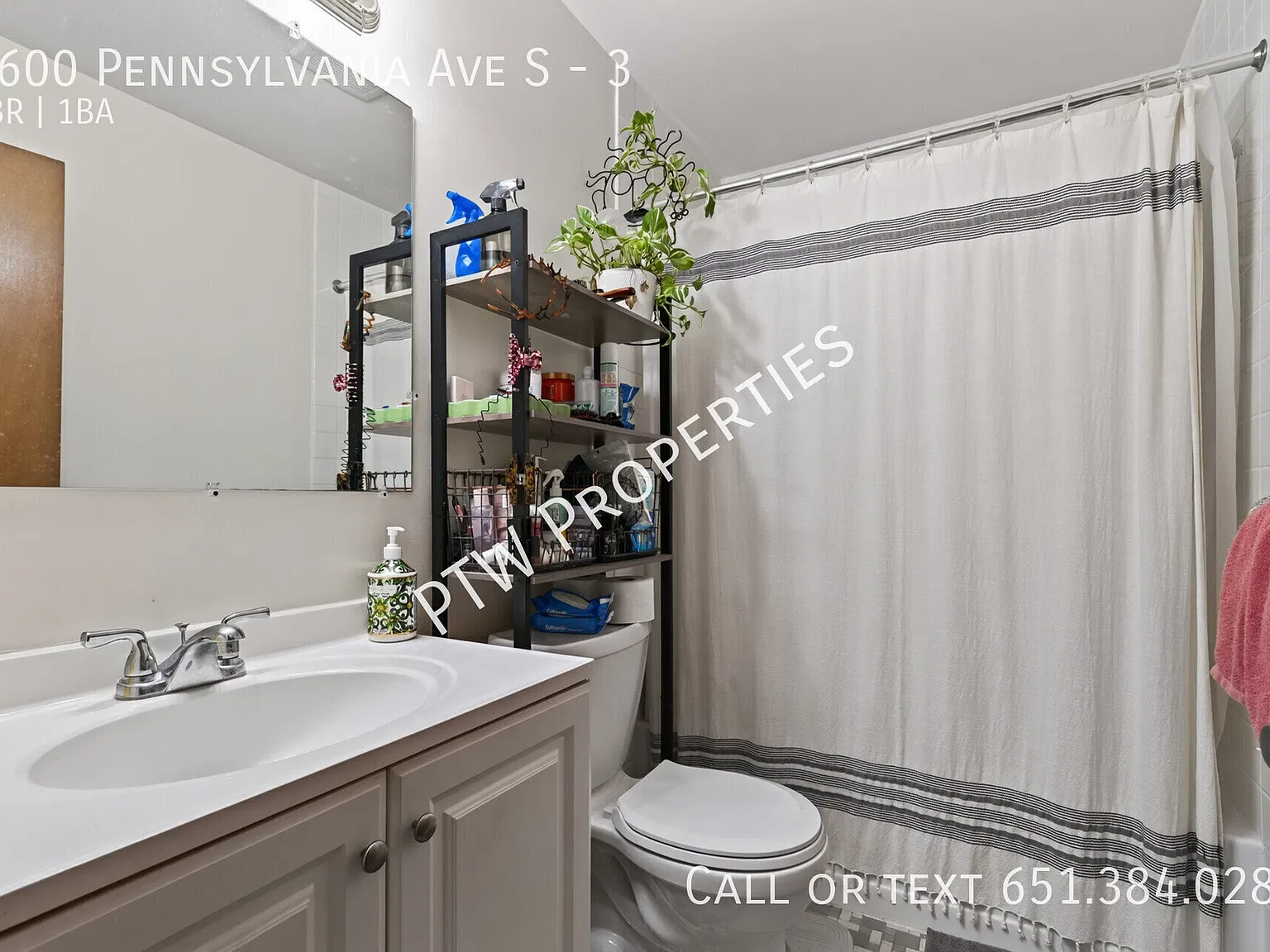 Updated 2BR Home in St. Louis Park — Photo 3