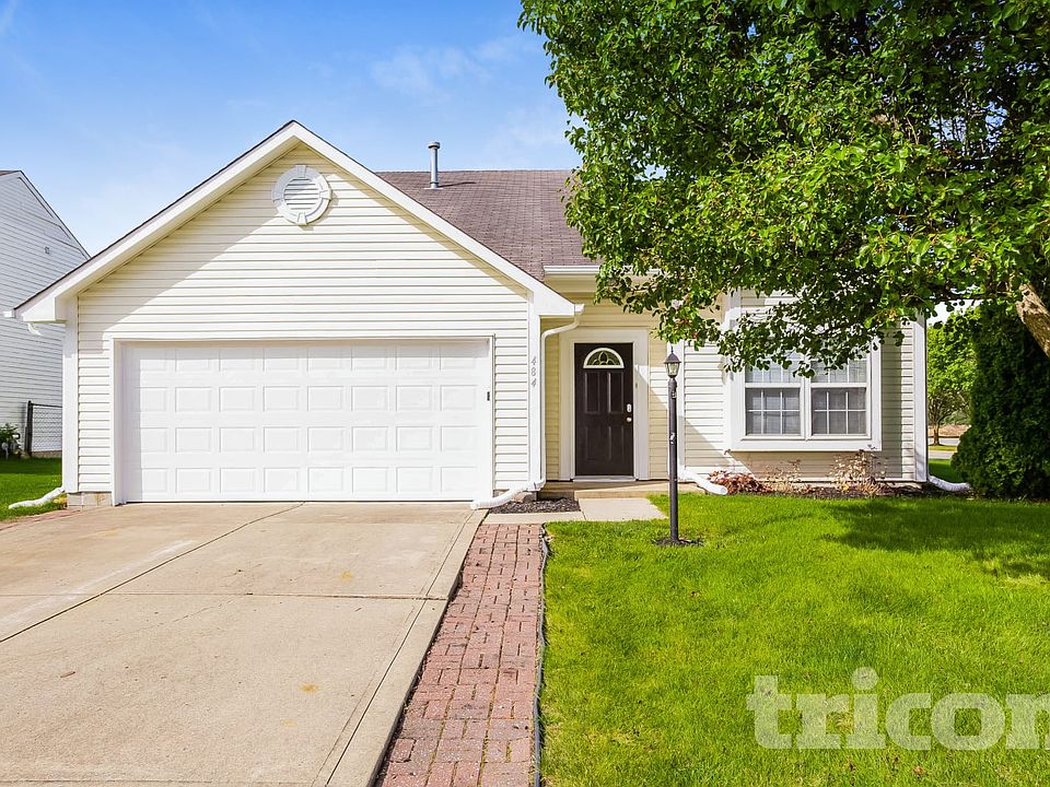 1st image of 484 Brookstone Dr