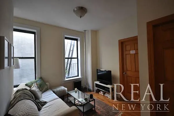 Rented by REAL New York | media 20