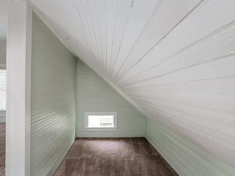 319 Oliver St — Photo 27