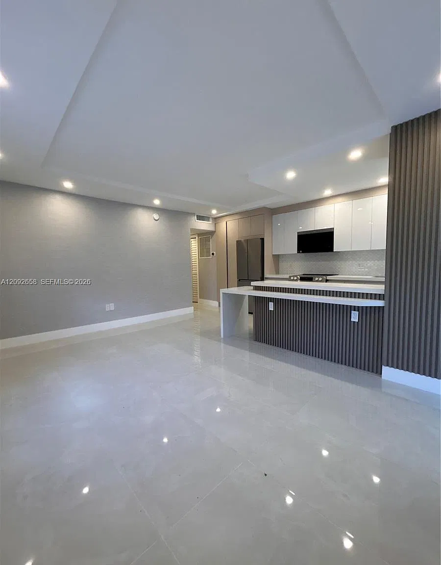 Keystone Gardens Condo — Photo 2