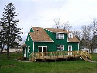 3rd image of 125 8th Ave E