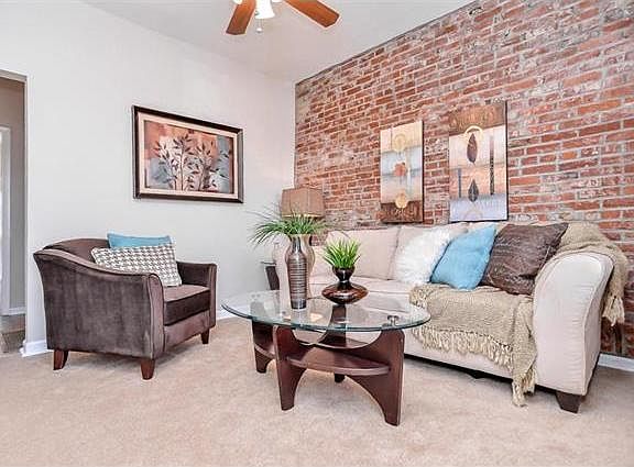 4th image of 4962 Tyrolean Ave