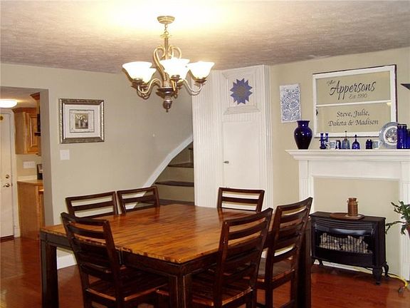 Dining Room looking towards the Kitchen