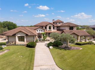 4714 Heron Lakes Cir, Bryan, TX 77802