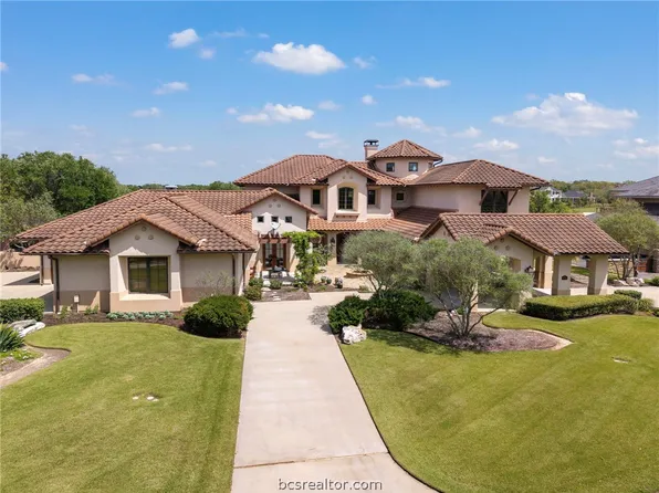 4714 Heron Lakes Cir, Bryan, TX 77802