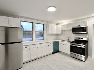 3338 W Bryn Mawr Ave #3F, Chicago, IL 60659
