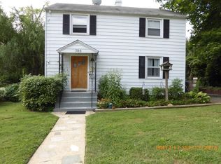 705 Mapleton Rd, Rockville, MD 20850