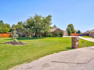 1510 Excaliber Dr, Tuttle, OK 73089