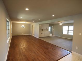 4933 S Ridge Ter, Fort Worth, TX 76133