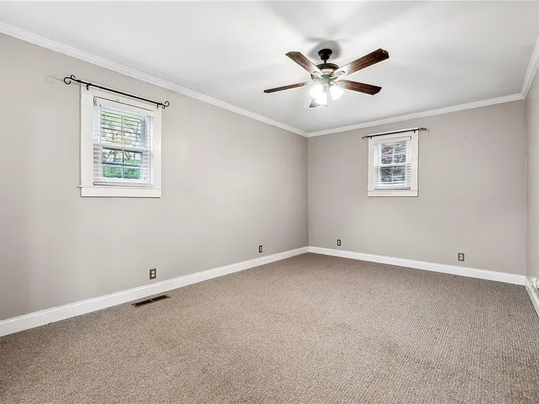 976 Hall Pl NW — Photo 30