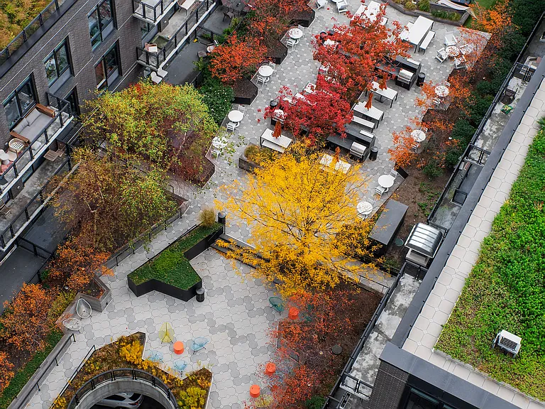 21 India St #S309 — Photo 15