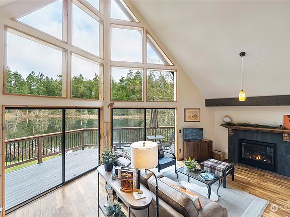 3rd image of 10411 Narrows Drive