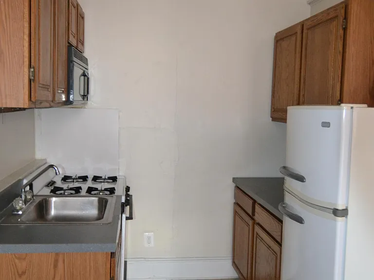2025 Walnut St #3F — Photo 2
