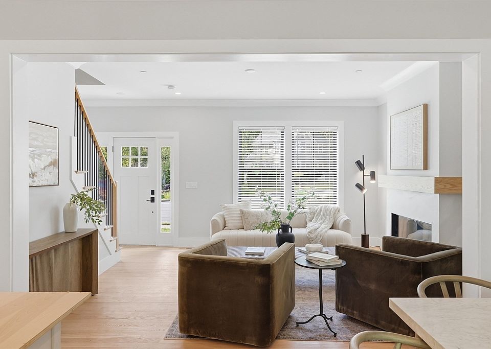 1st image of 36 Loomis St #302