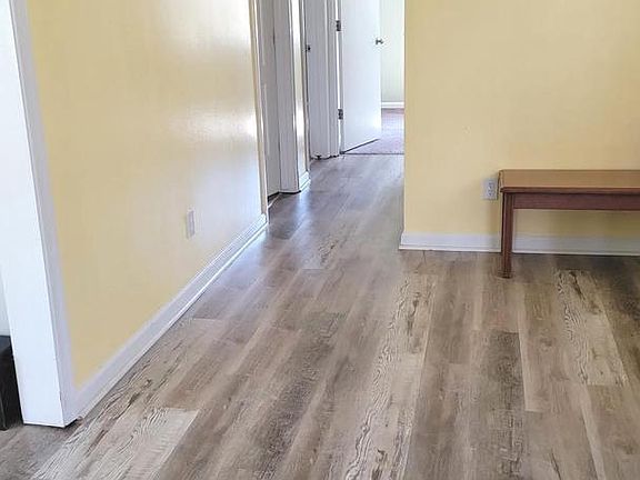 5th image of 11123 Jacksontown Rd