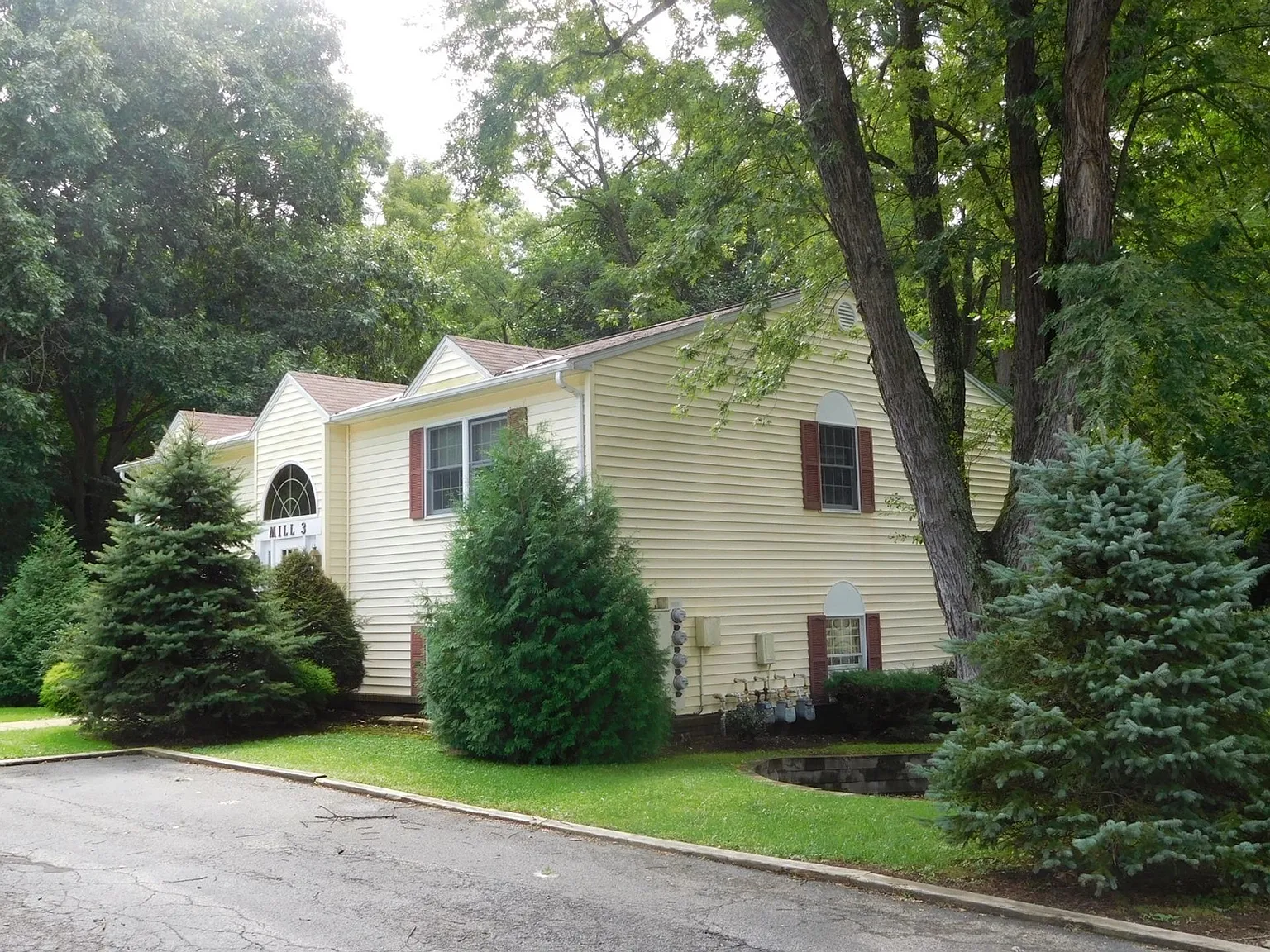Millstream Apartments — Photo 2