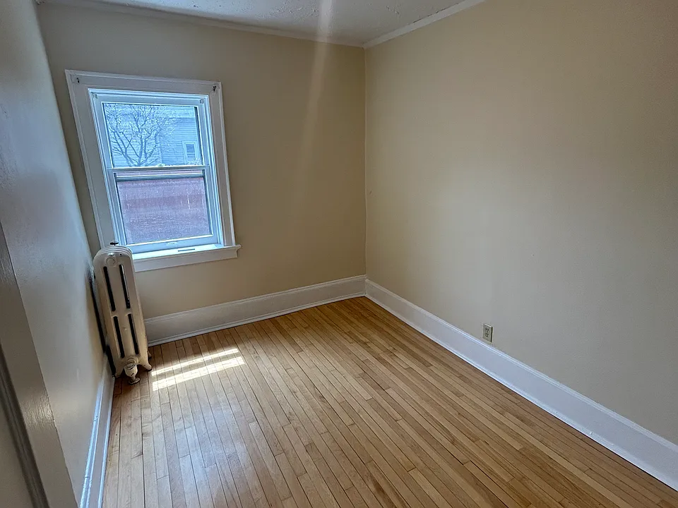 Second Bedroom large enough for Queen bed