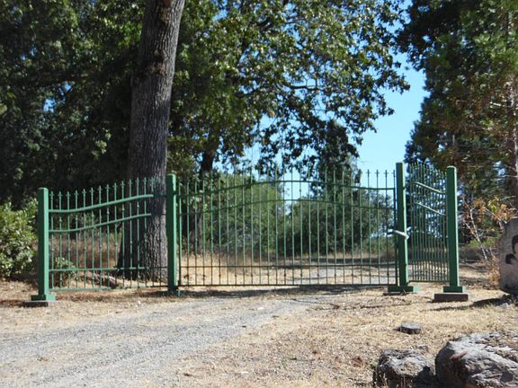 2nd image of 10006 Wendell Rd