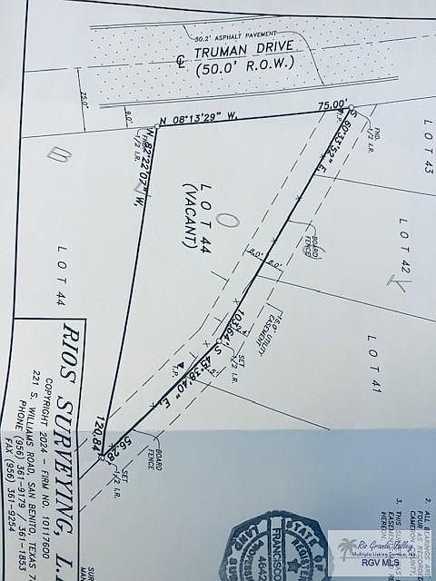 2nd image of 518 & 528 Truman Dr