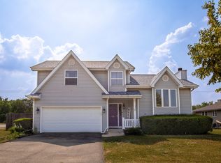 905 Meadowbrook Rd, Elwood, IL 60421