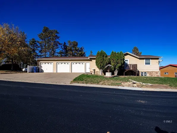2217 Primrose Dr, Colstrip, MT 59323