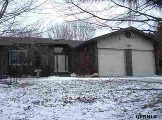 12711 S 71st St, Papillion, NE 68133