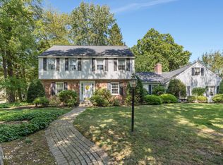 21 Heather Ln, Delmar, NY 12054