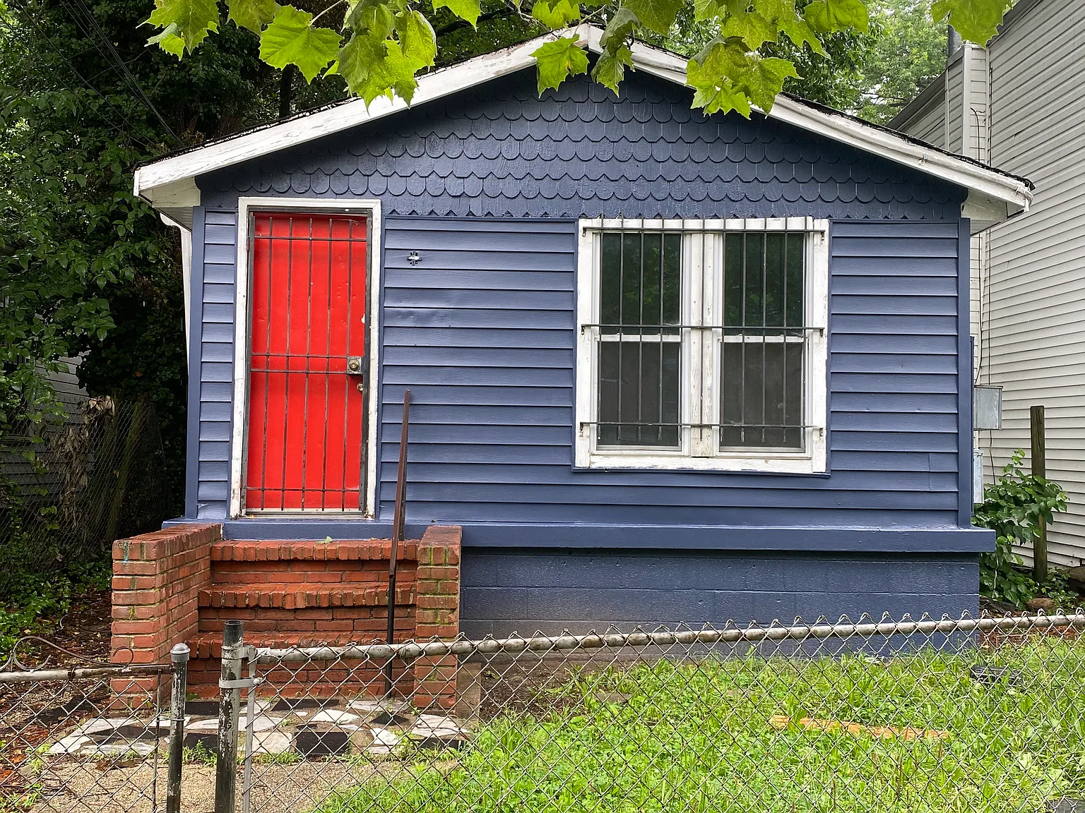 4 bed, $4,700 — Photo 1