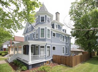 1419 Forres Ave, Saint Joseph, MI 49085