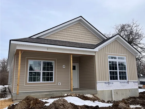 2052 Ravenwood Ave, Dayton, OH 45406