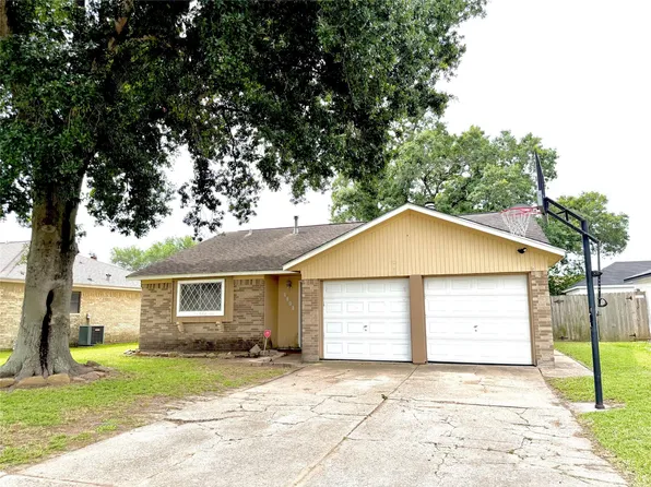 4808 Fairhaven St, Pasadena, TX 77505