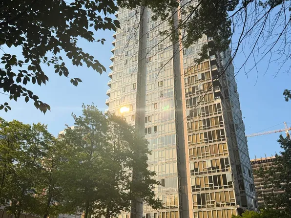 930 Cambie St #1003, Vancouver, BC V6B 5X6