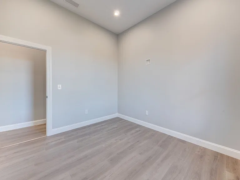534 Storrs Rd #A — Photo 10